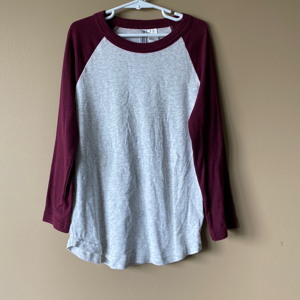 H&M Divided Basic Baseball Tee